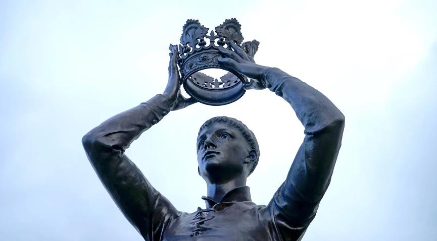 How Could Businesses Prepare for Commemorating King Charles III's Coronation