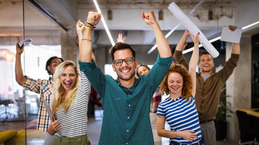 7 Things That Working At A Large Company Can Offer Employees During Their Time In The Job 7 Things That Working At A Large Company Can Offer Employees During Their Time In The Job