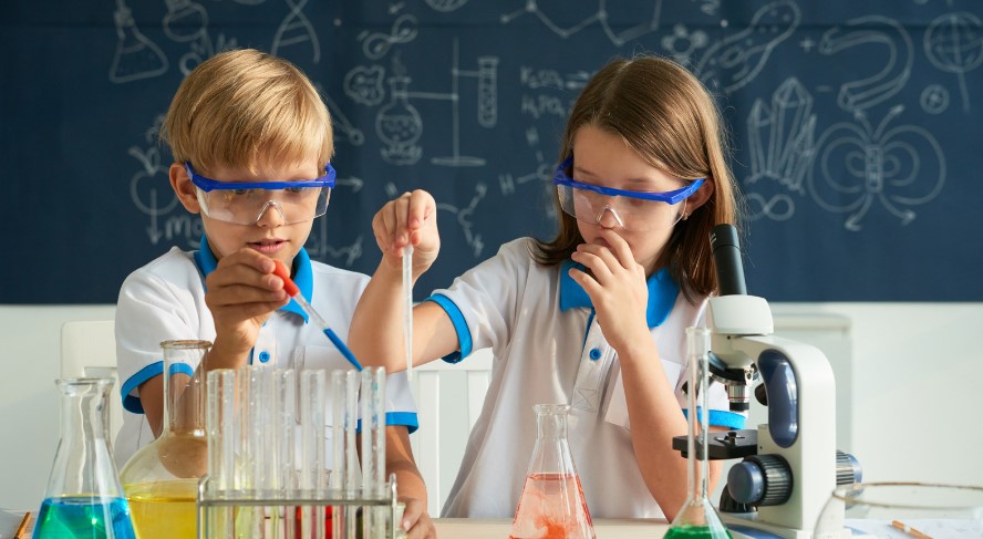 Breaking Bad Habits: Chemistry Tutors for Academic Success