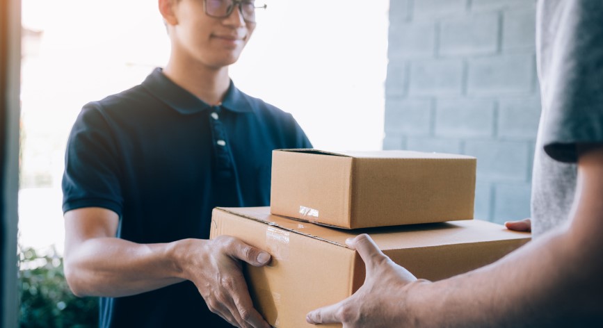 Urban Logistics: Navigating the Challenges of Last Mile Delivery in Cities Navigating the Challenges of Last Mile Delivery in Cities