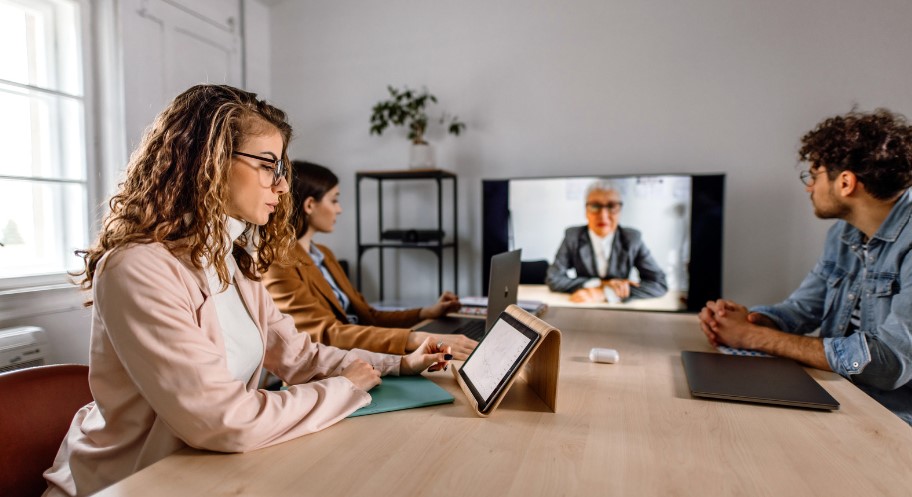 Tips To Help You Set Up An Office For Your New Hybrid Business