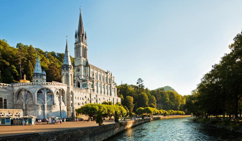 Balancing Business and Pleasure: Your Ultimate Guide to Traveling for Work and Leisure in Lourdes Your Ultimate Guide to Traveling for Work and Leisure in Lourdes