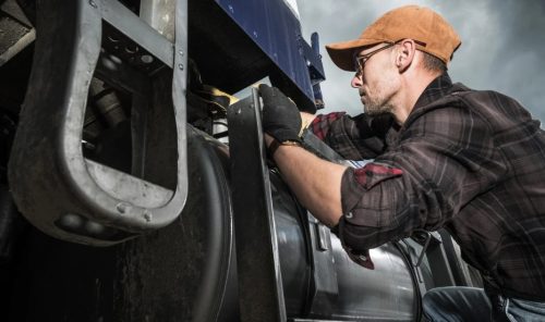 How Can You Ensure a Trailer Hitch Is Properly Secured