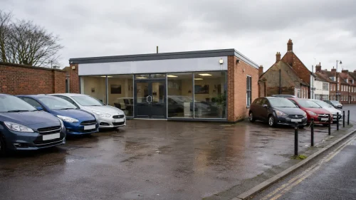 Which Suffolk car dealership has gone bust